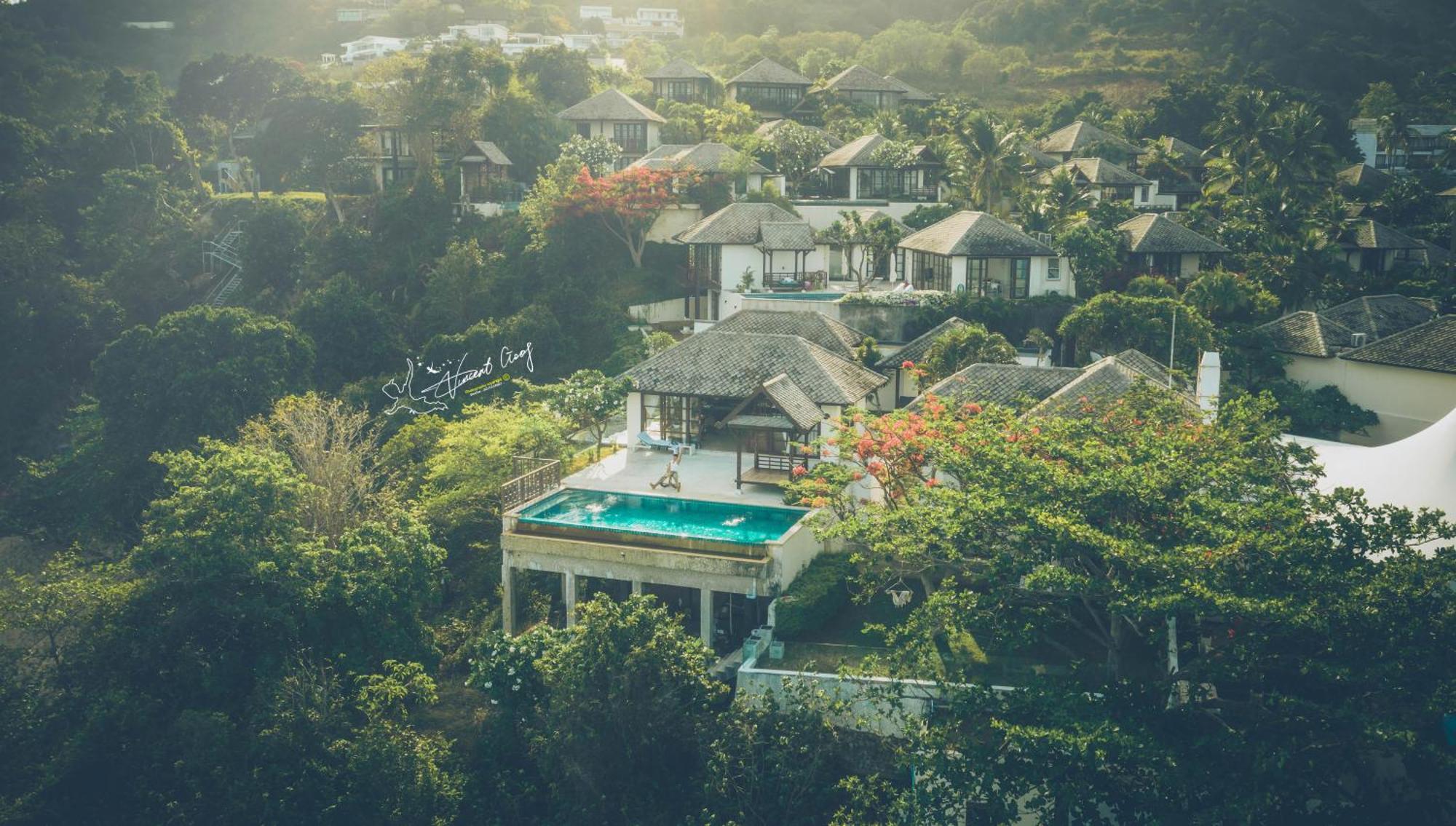 蓝星海边一线海景五卧室度假风别墅 Villa *