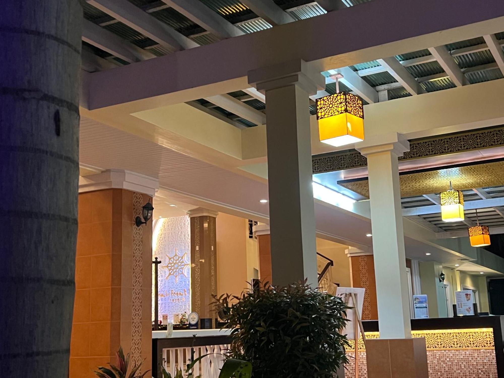 Front Bay Resort Krabi