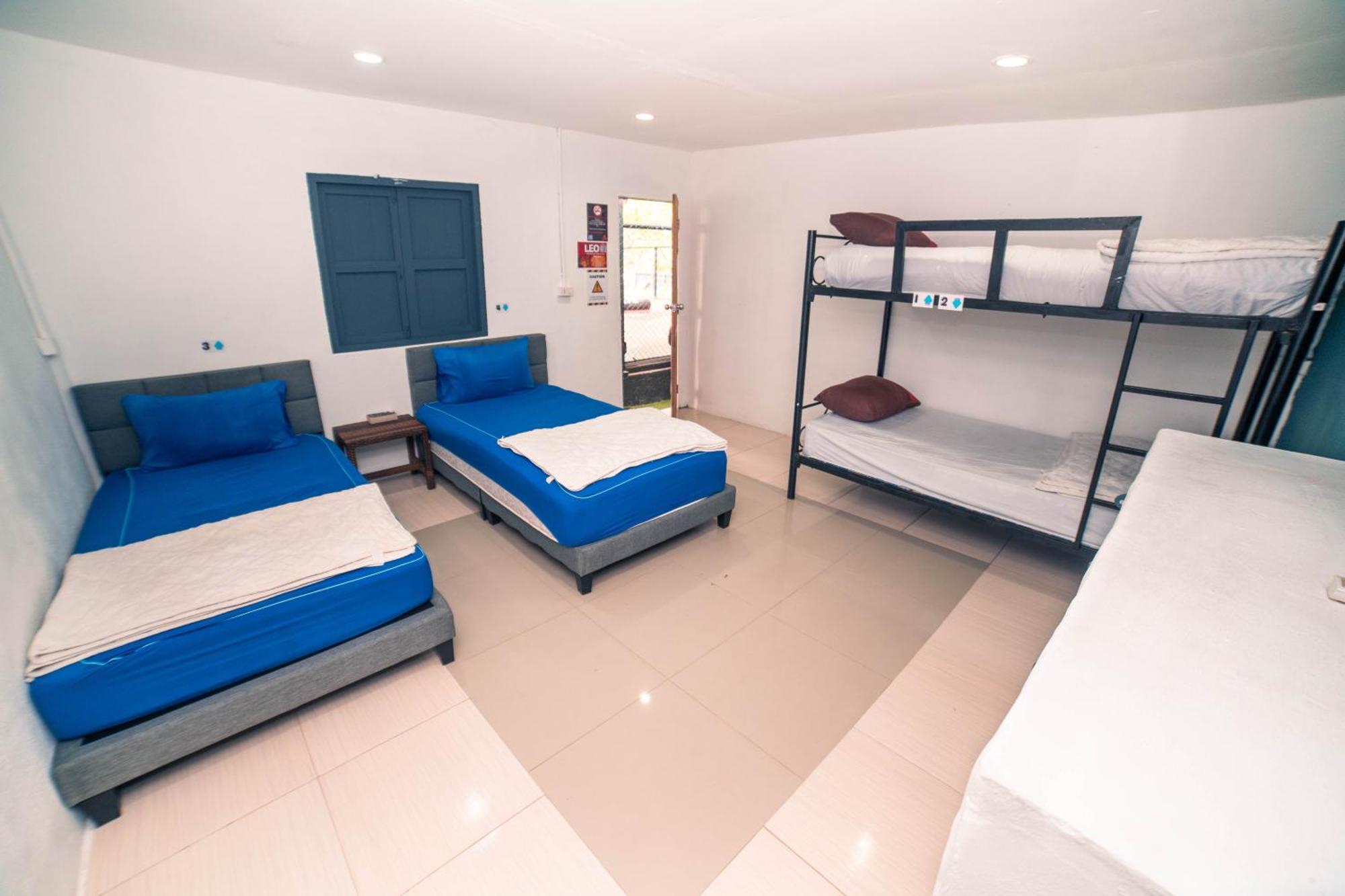 Phangan Arena Hostel *