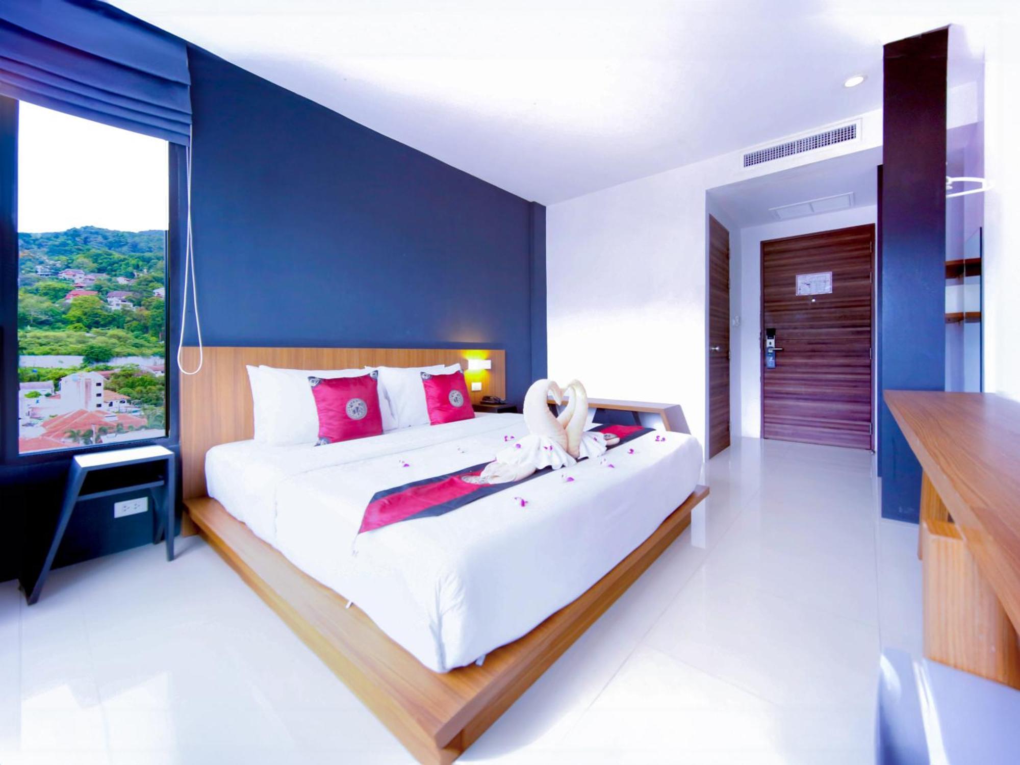 Phoenix Grand 4*