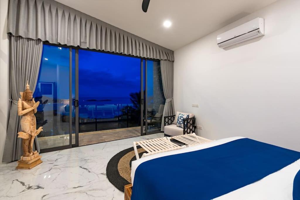 Luxury Blue Coco Sea View - 4x4 Suv Included *