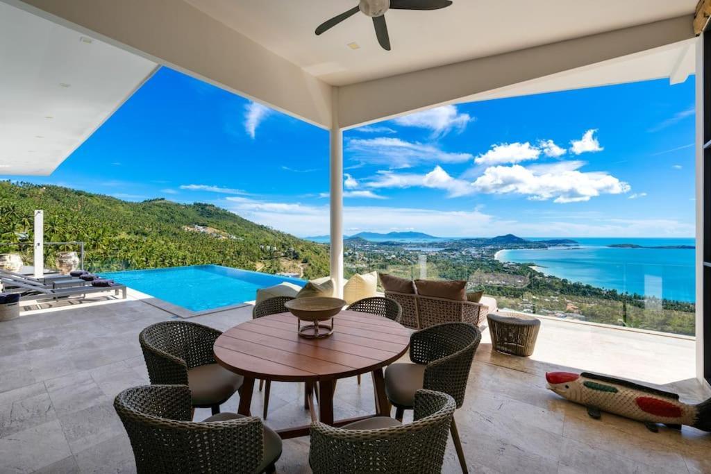 Luxury Blue Coco Sea View - 4x4 Suv Included Villa *