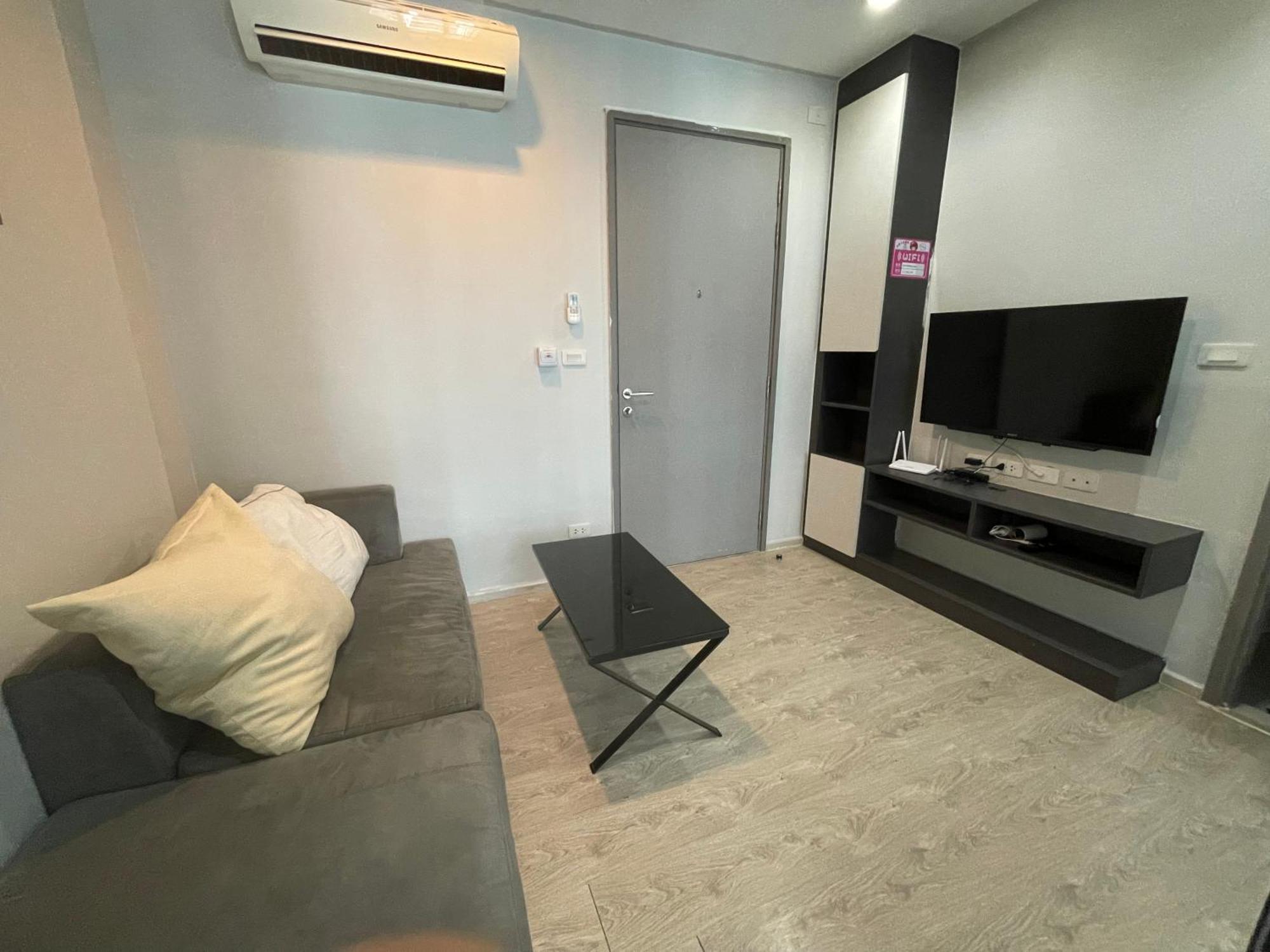 The Base By Feng Apartment *