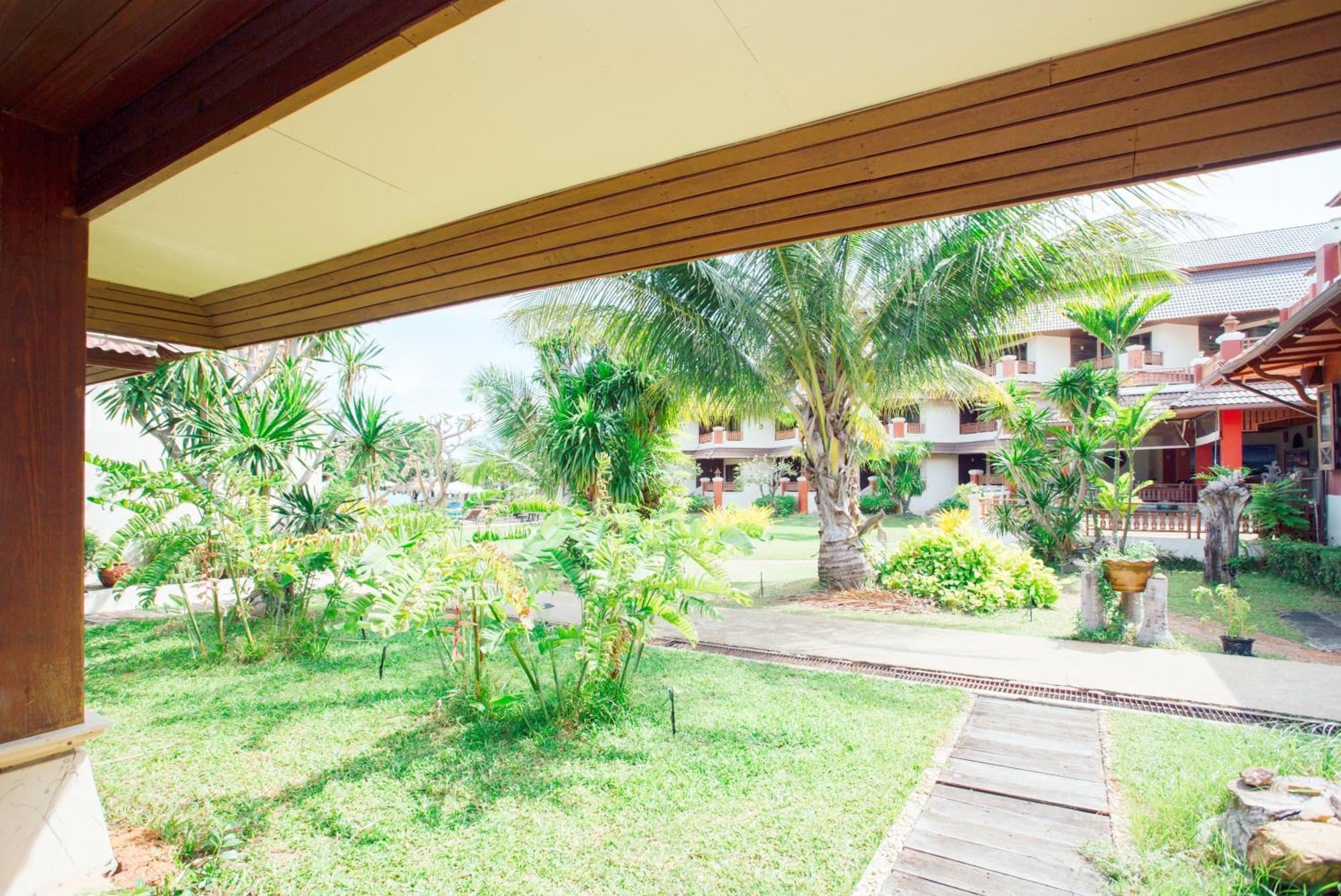 Resort Aloha 3*