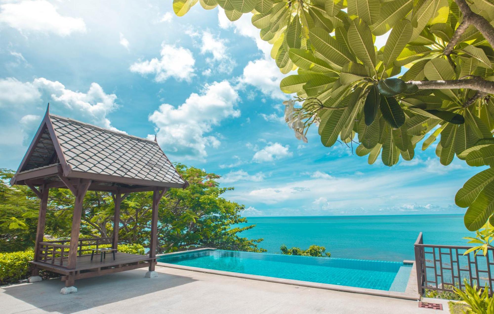 Villa 蓝星海边一线海景五卧室度假风别墅 *