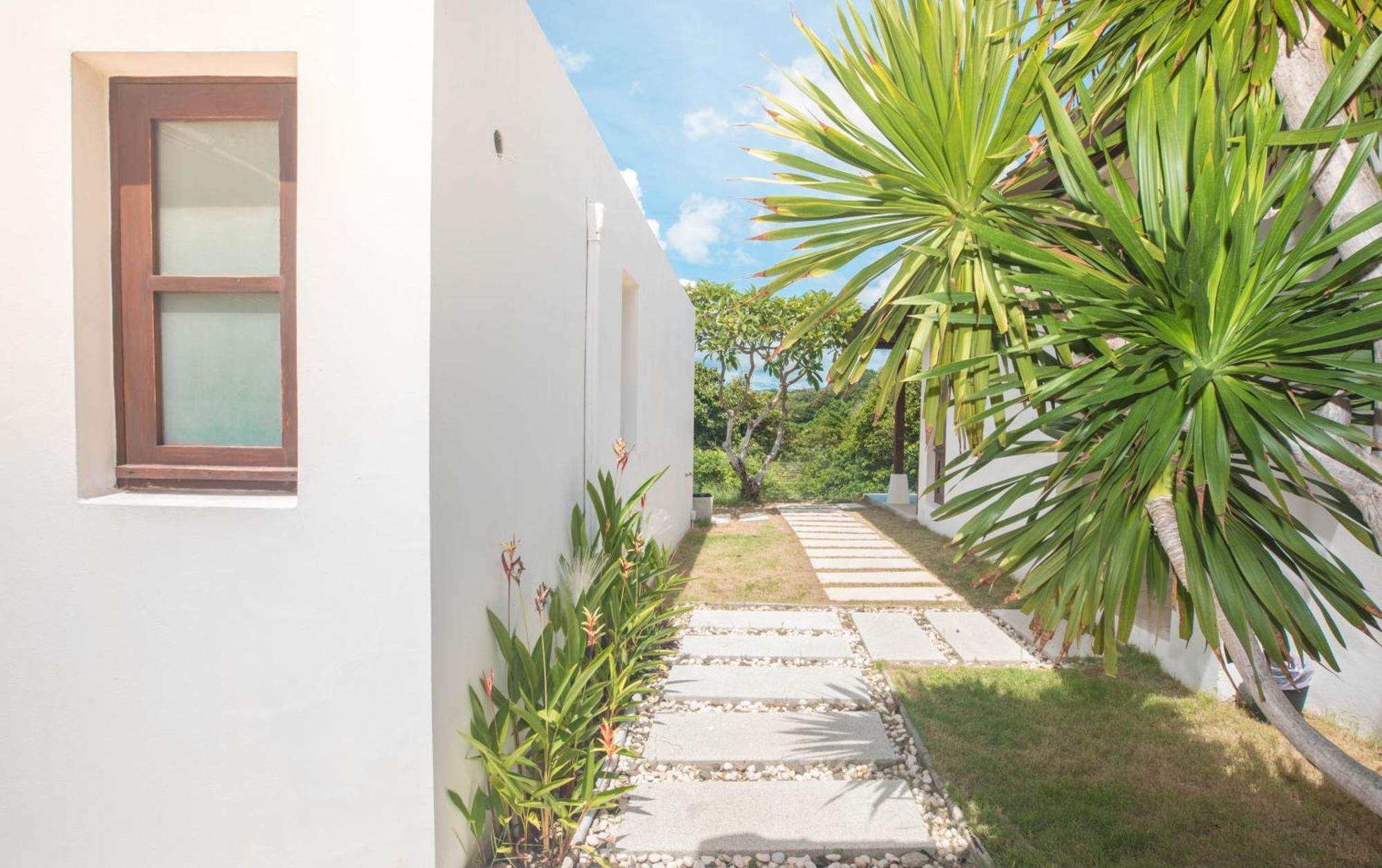 Villa 蓝星海边一线海景五卧室度假风别墅