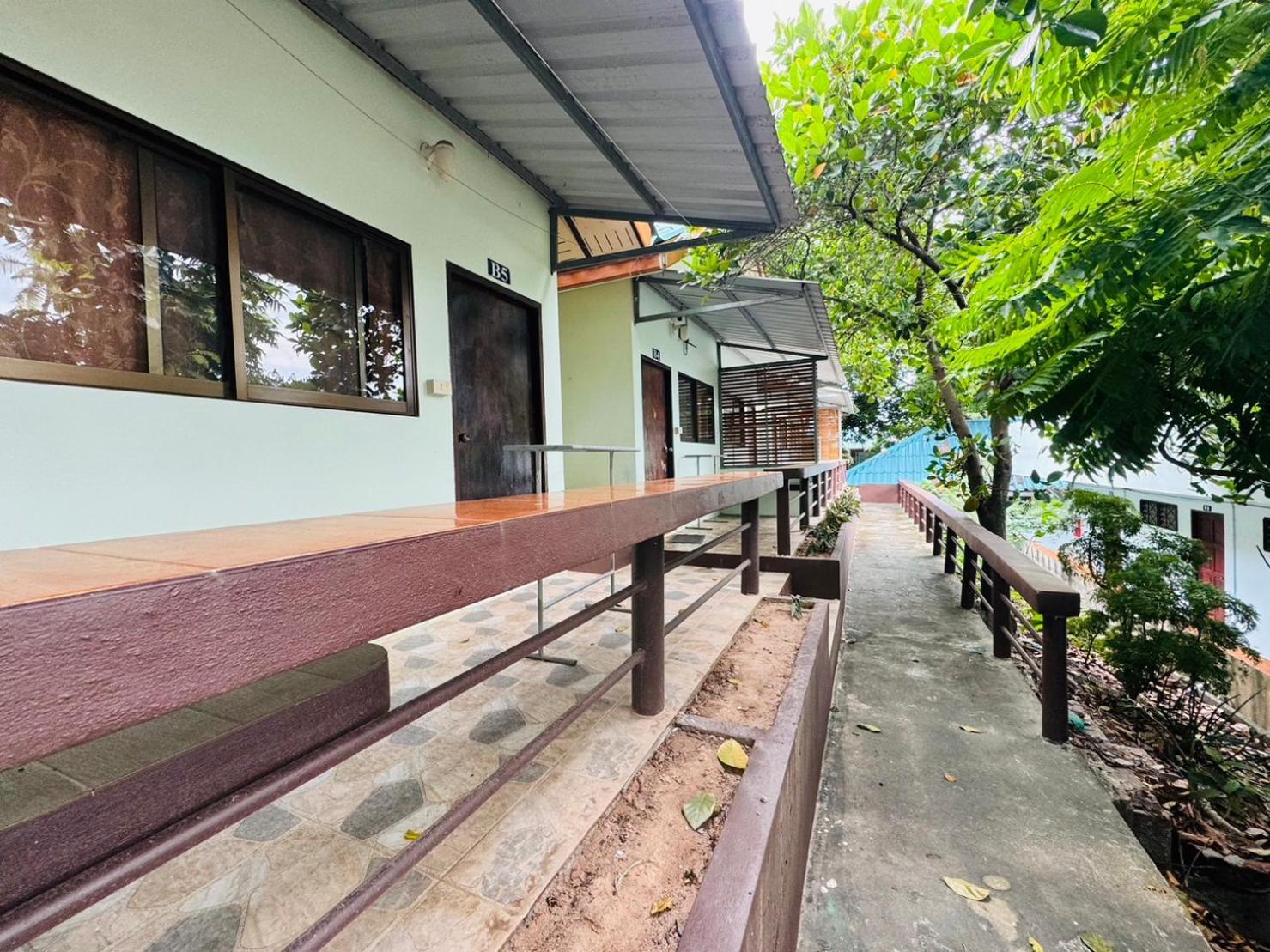 Ocean View Resort 2*