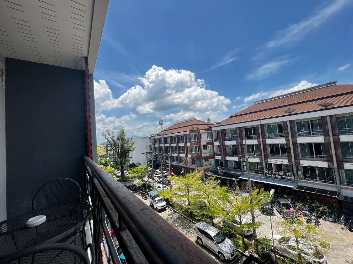 Srisawara Casa Hotel 2*