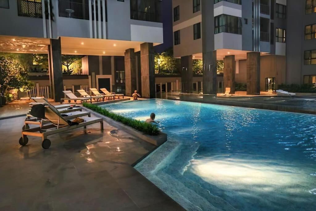 Sea View & Infinity Pool Of Apartment