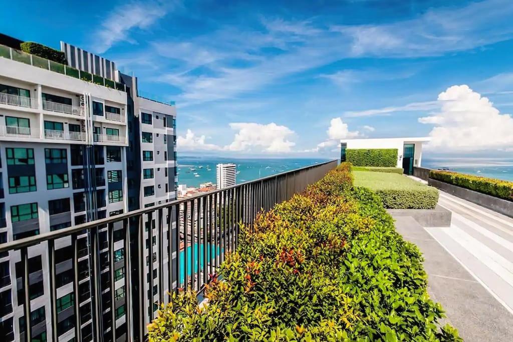 Sea View & Infinity Pool Of Apartment *