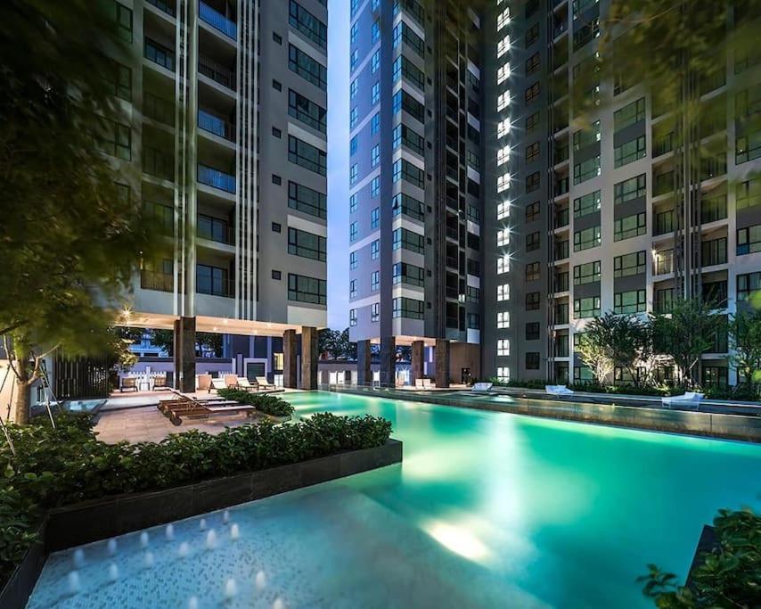 Sea View & Infinity Pool Of Apartment Pattaya