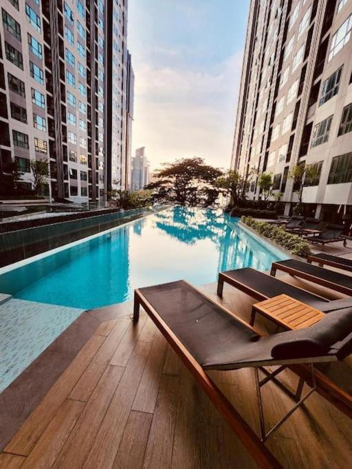 Sea View & Infinity Pool Of Apartment