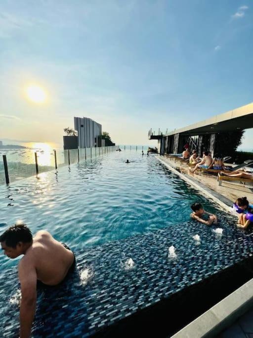 Sea View & Infinity Pool Of Apartment *