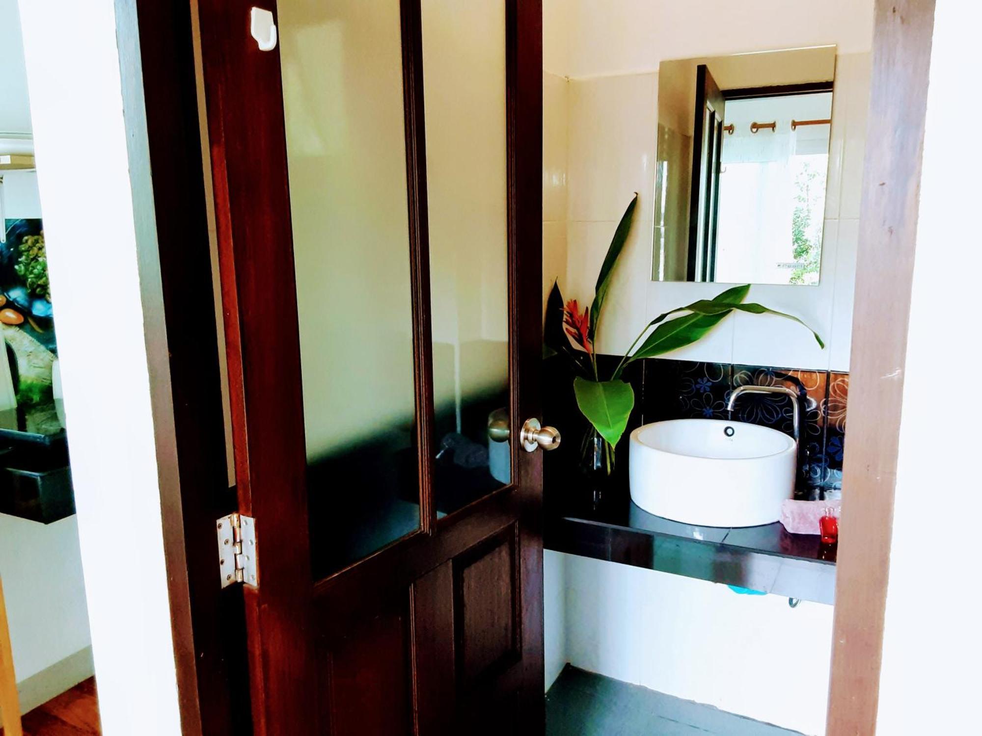Mangrove House Sri Thanu Holiday home
