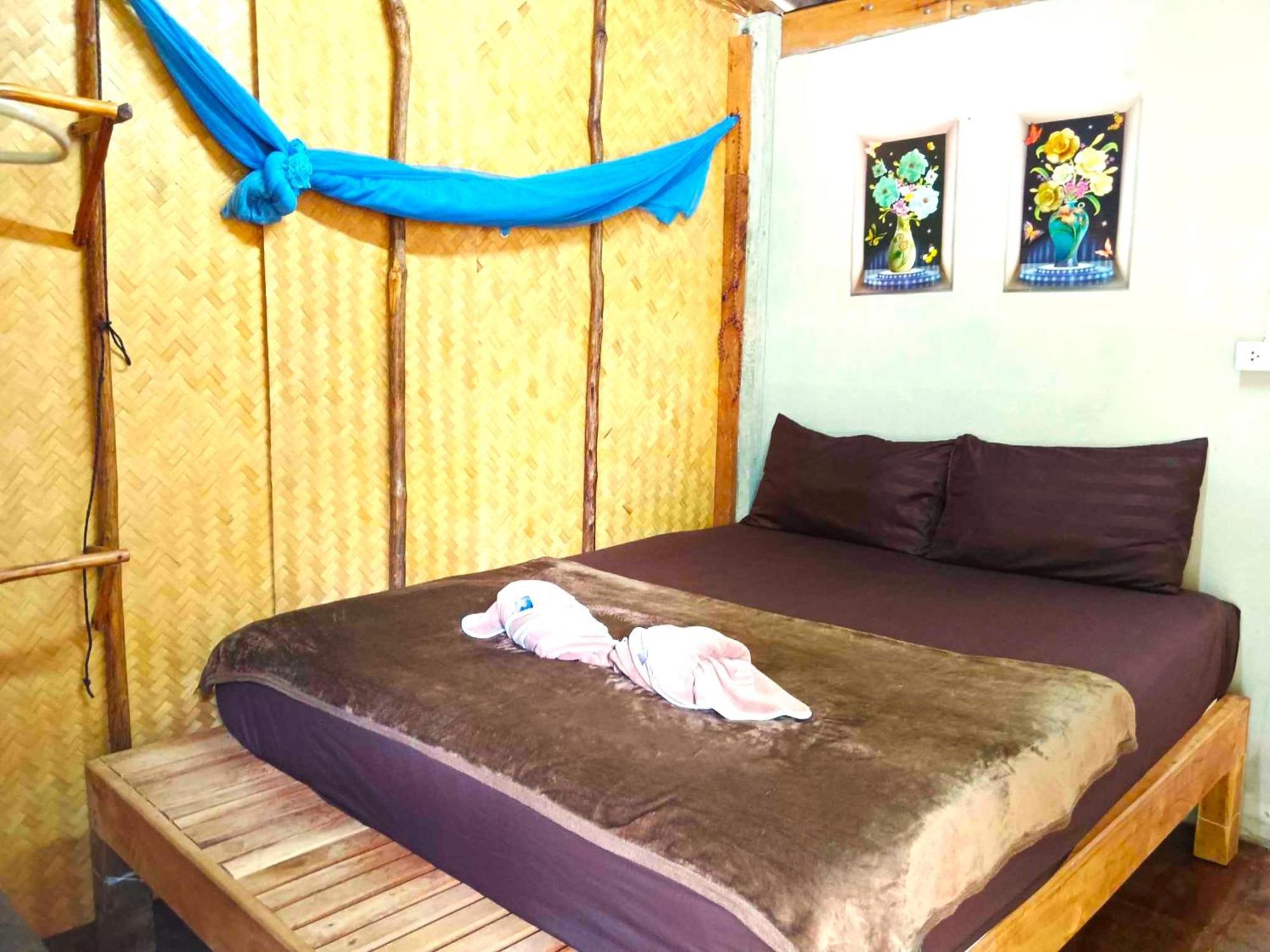 Asama Guest house *