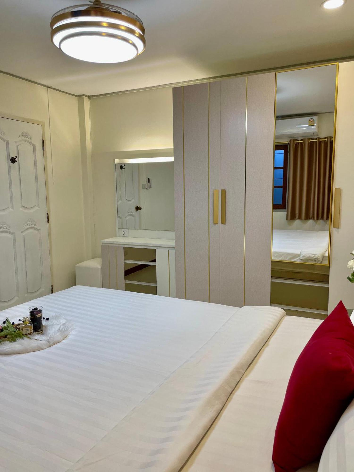 Pool Villa39a 300 Mater To Gate Exit Villa Pattaya