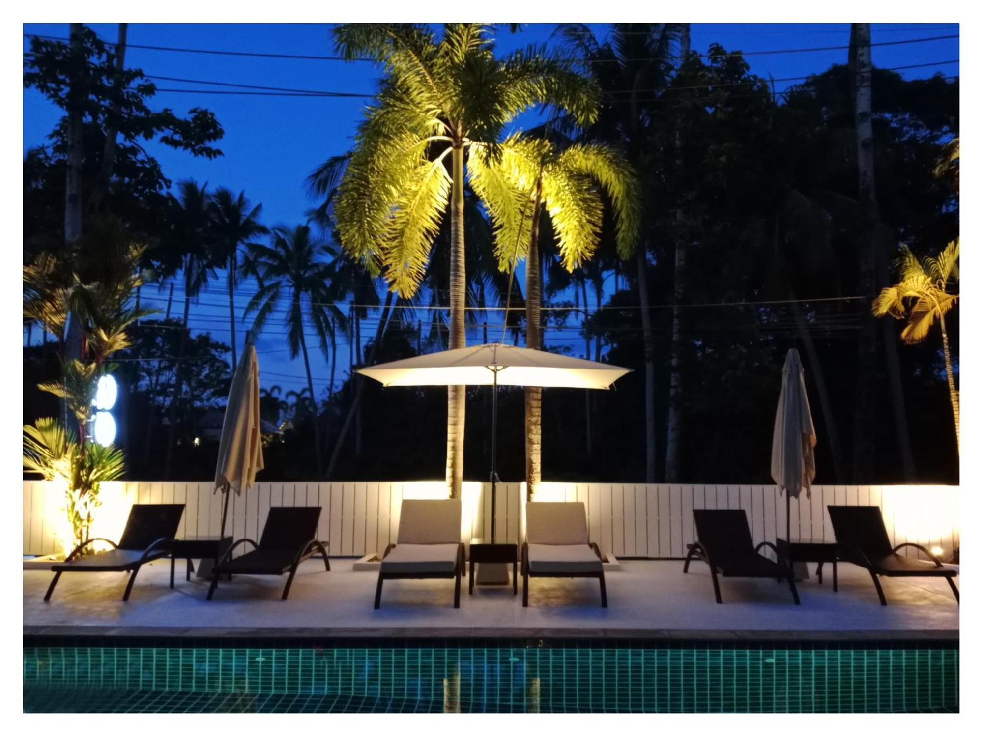 Hotel Ampha Place 3*