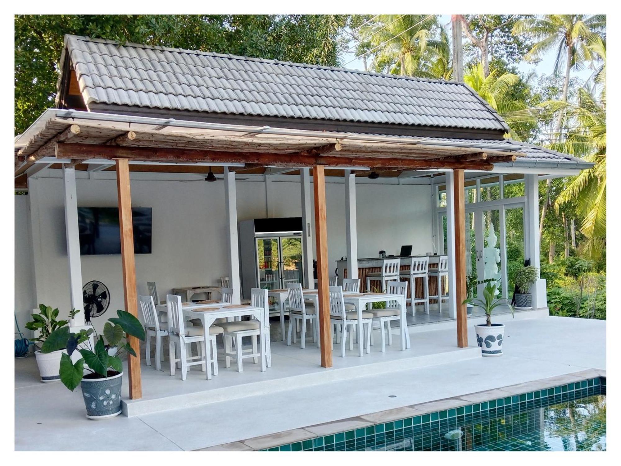 Ampha Place Hotel