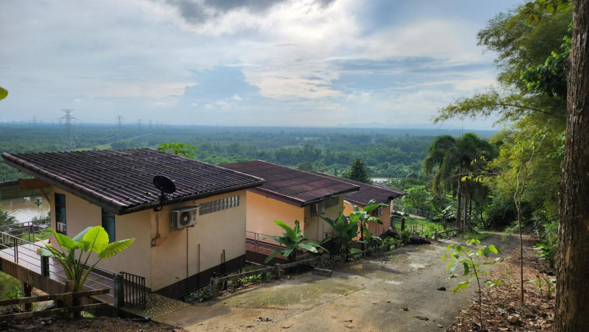 Baan Khao Noi Surat Thani
