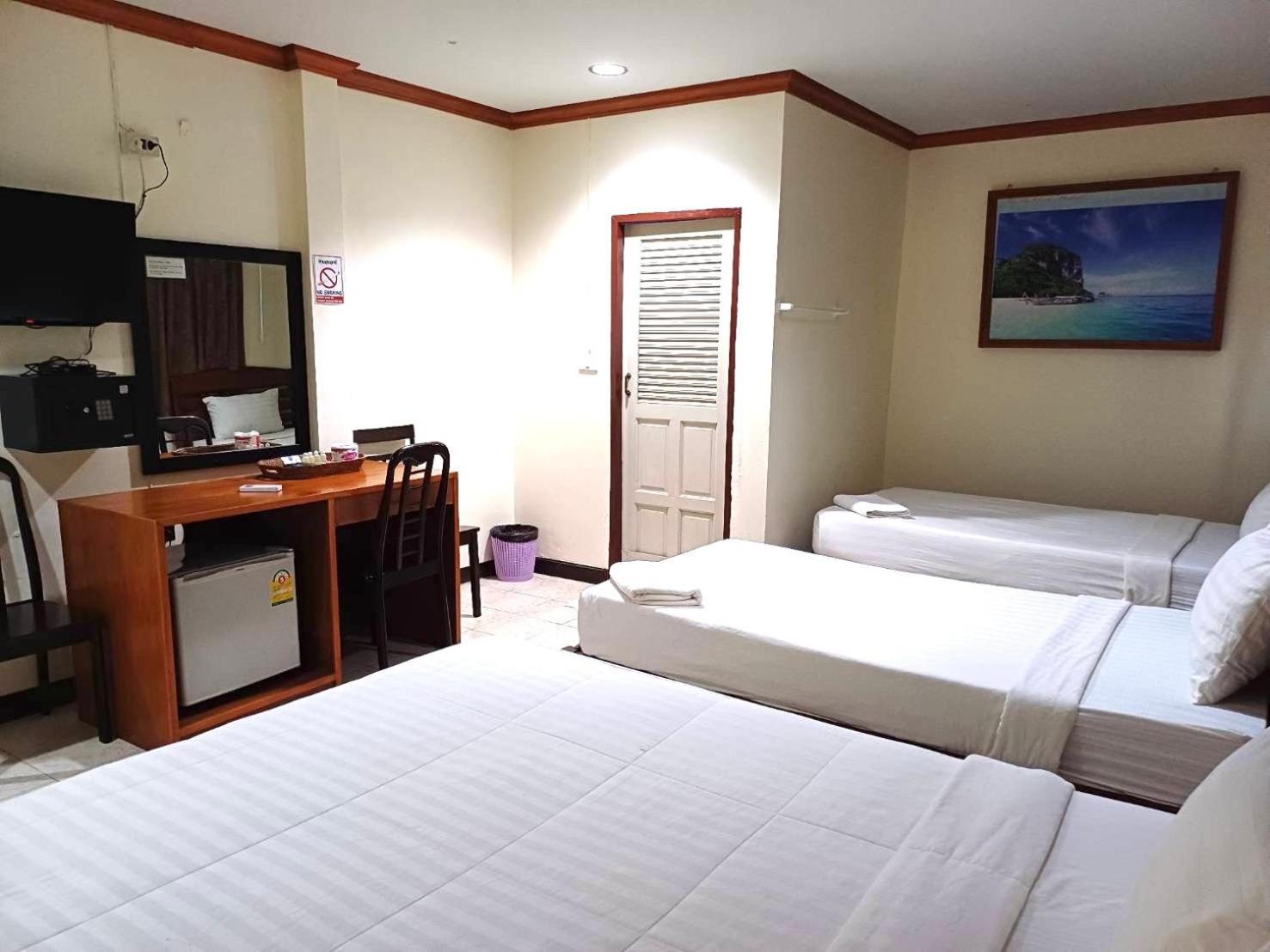 Golden Bee 3* Phi Phi Don