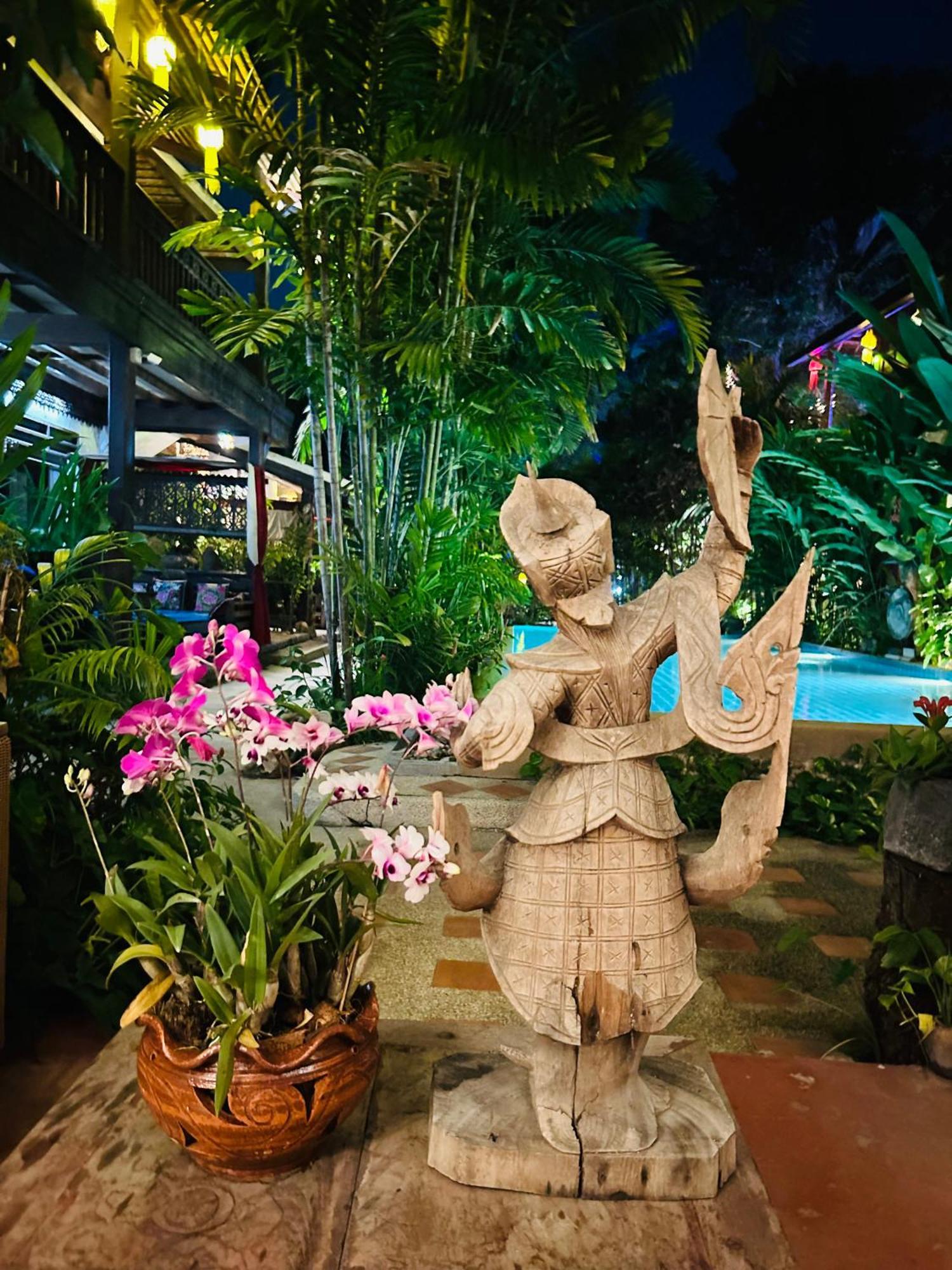 Hongkhao Village Resort