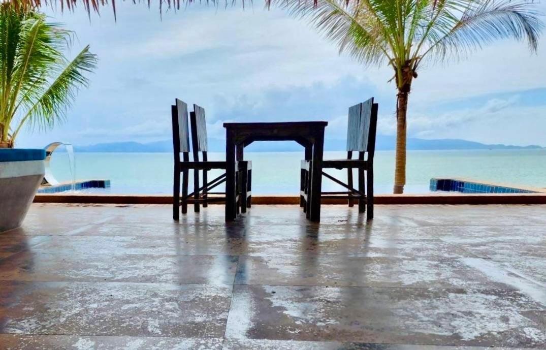 Absolute Beachfront 5* Baan Tai
