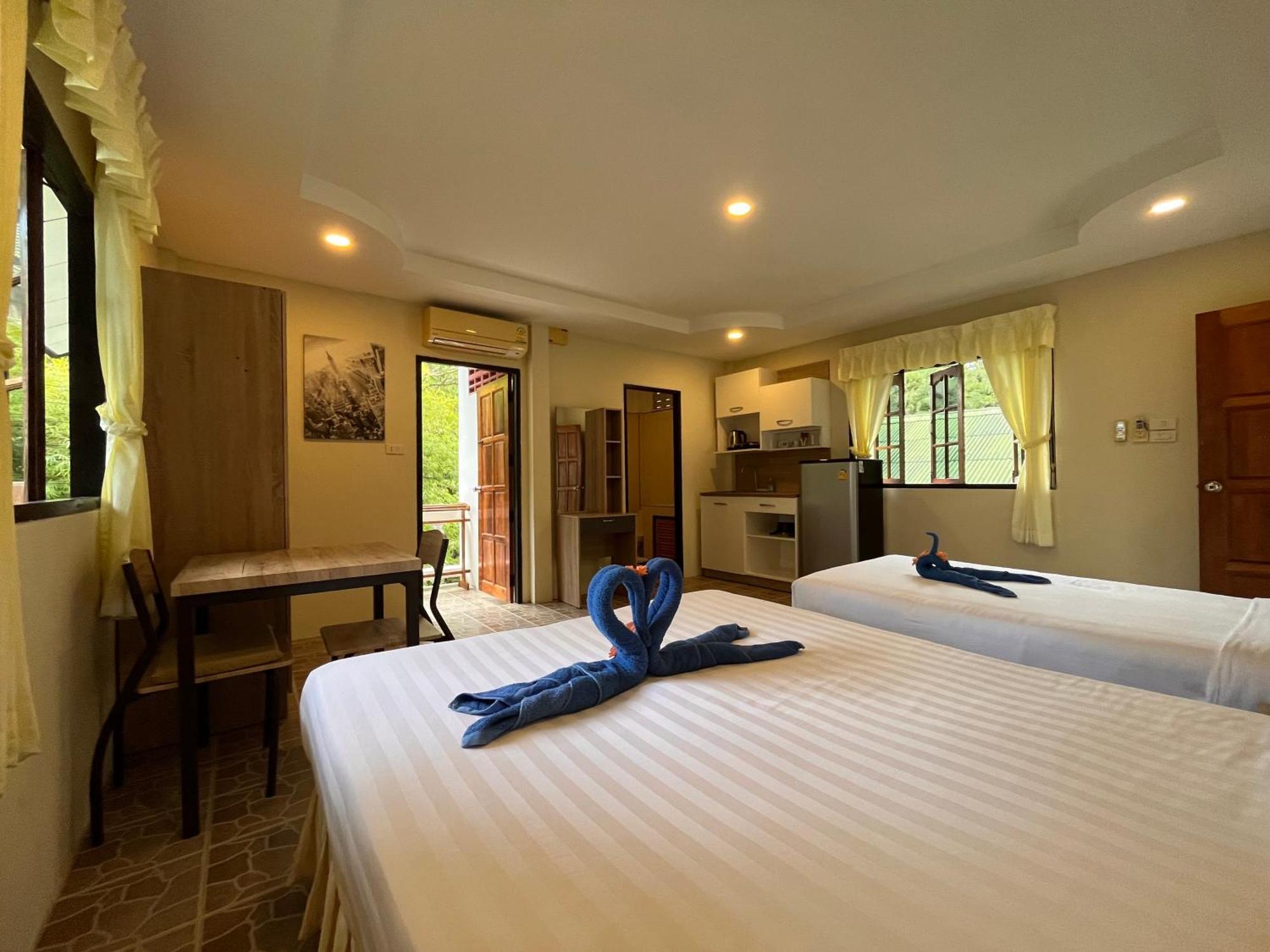 Golden Hill 3* Wok Tum