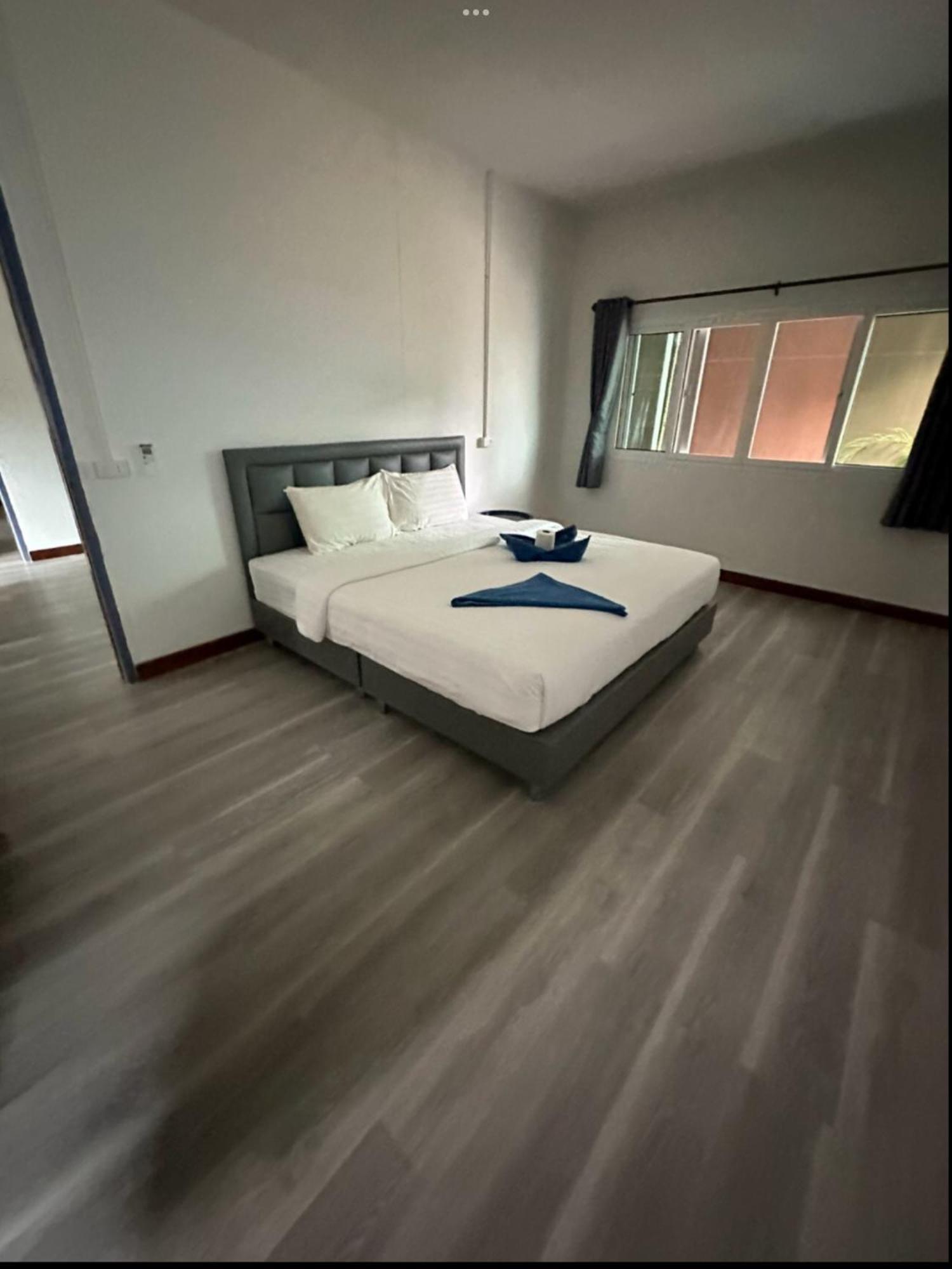 Haad Salad Resort
