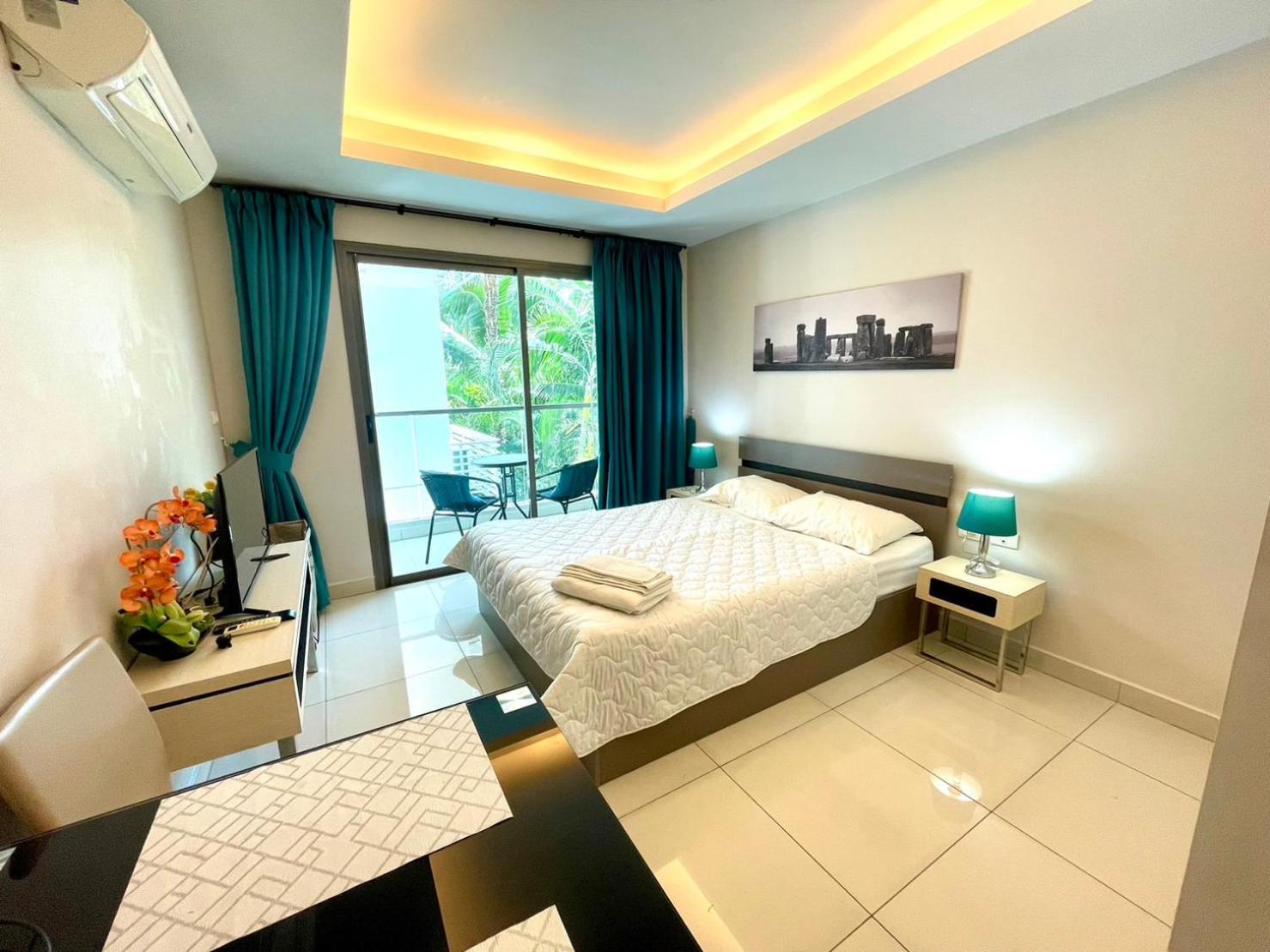 Water Park By Sunny Apartment *