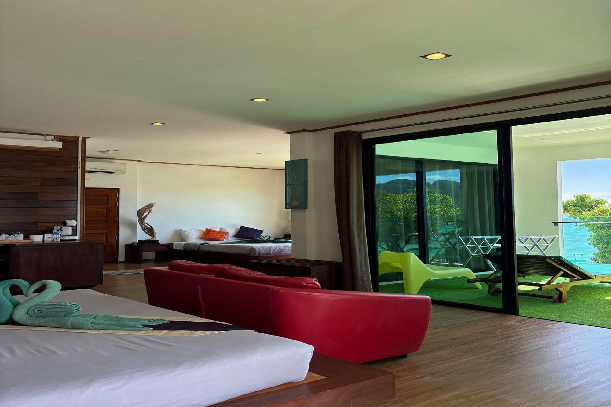 Resort Paradise 3*