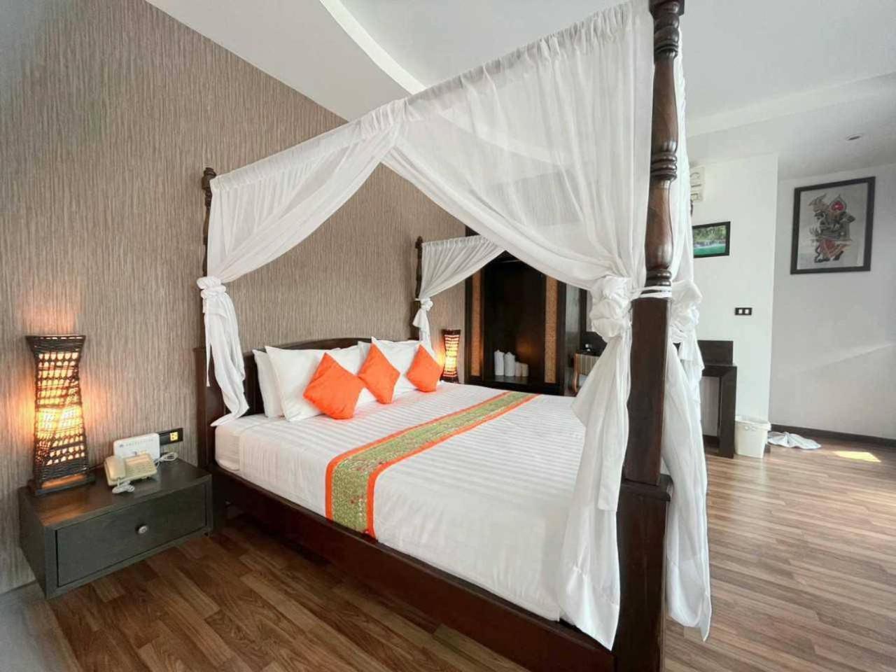 Jingjit Hotel