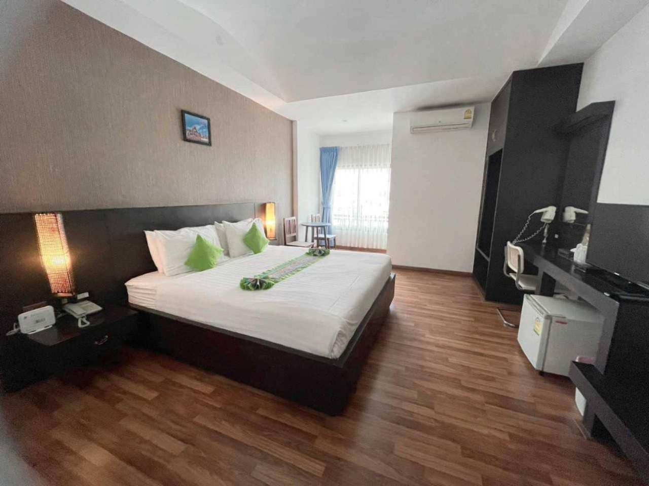 Jingjit Hotel