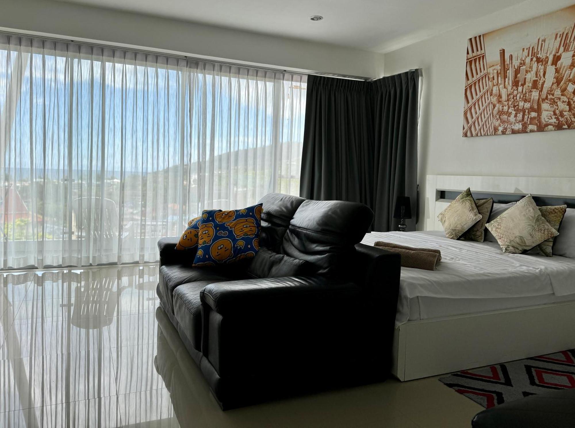 Sea View At Chic Condo, Apartamento Karon