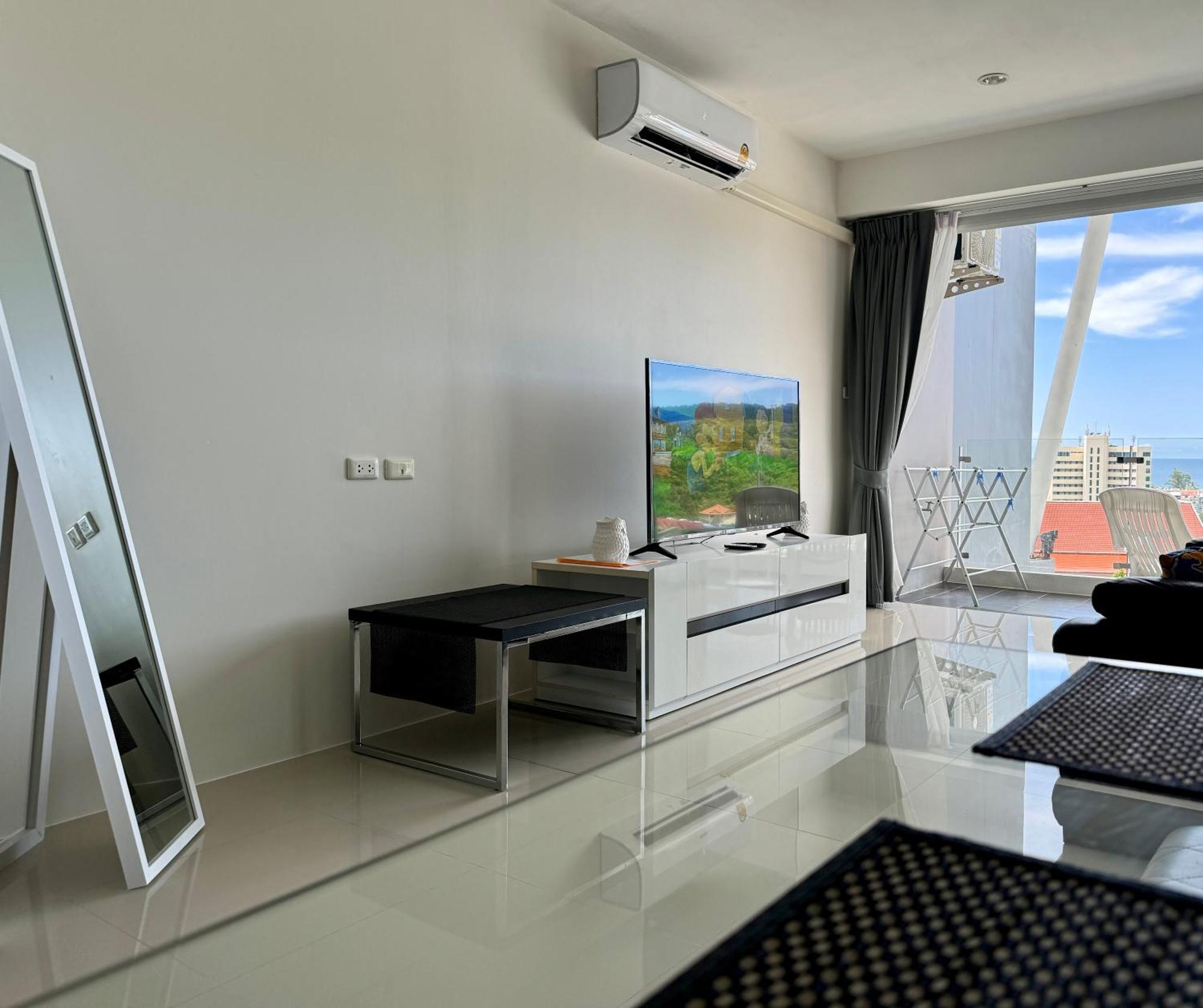 Sea View At Chic Condo, Apartamento *