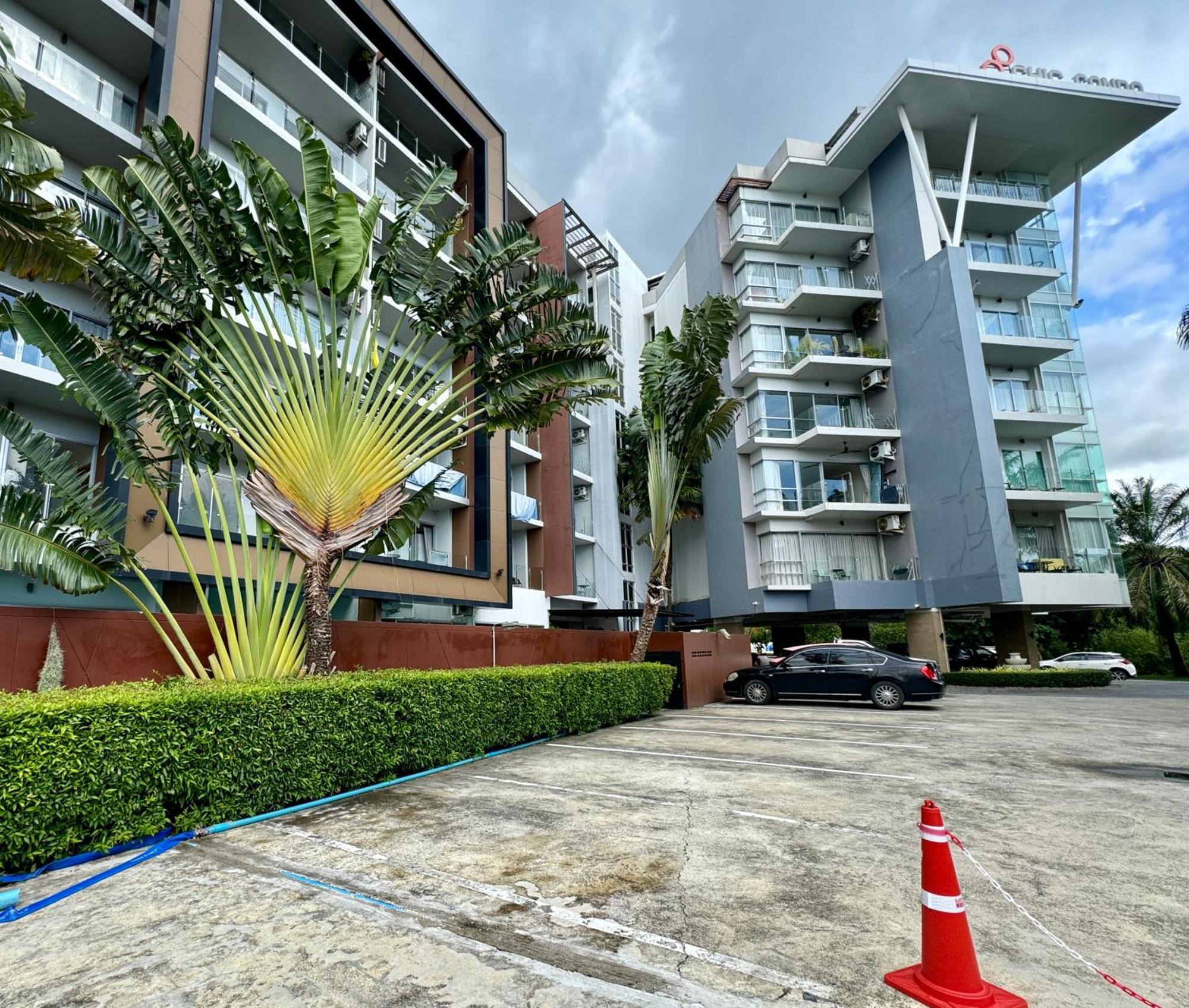 Sea View At Chic Condo, Apartamento