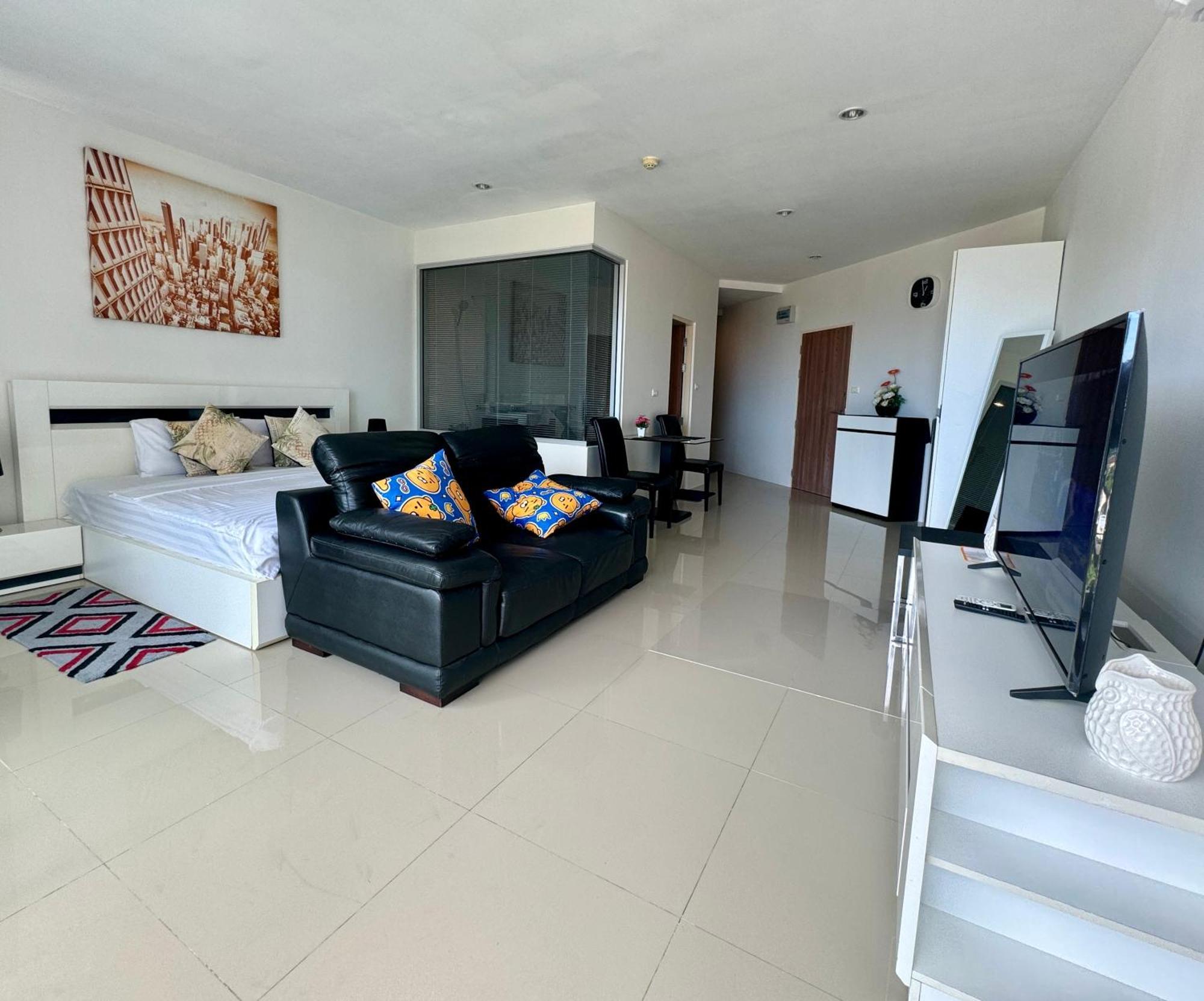 Sea View At Chic Condo, Apartamento Karon
