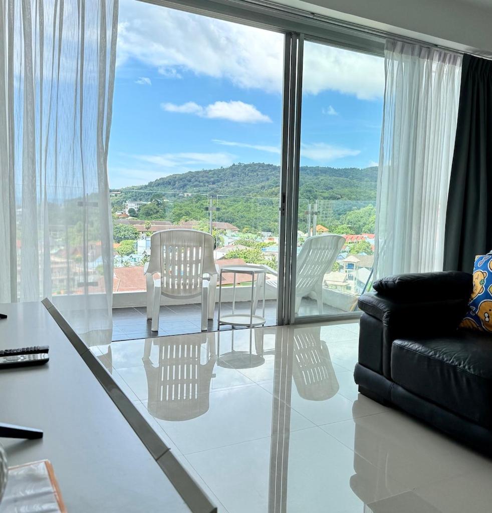 Sea View At Chic Condo, Apartamento *