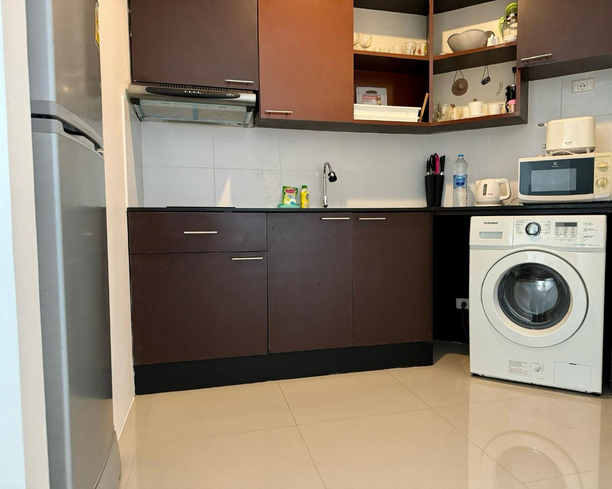 Sea View At Chic Condo, Apartamento