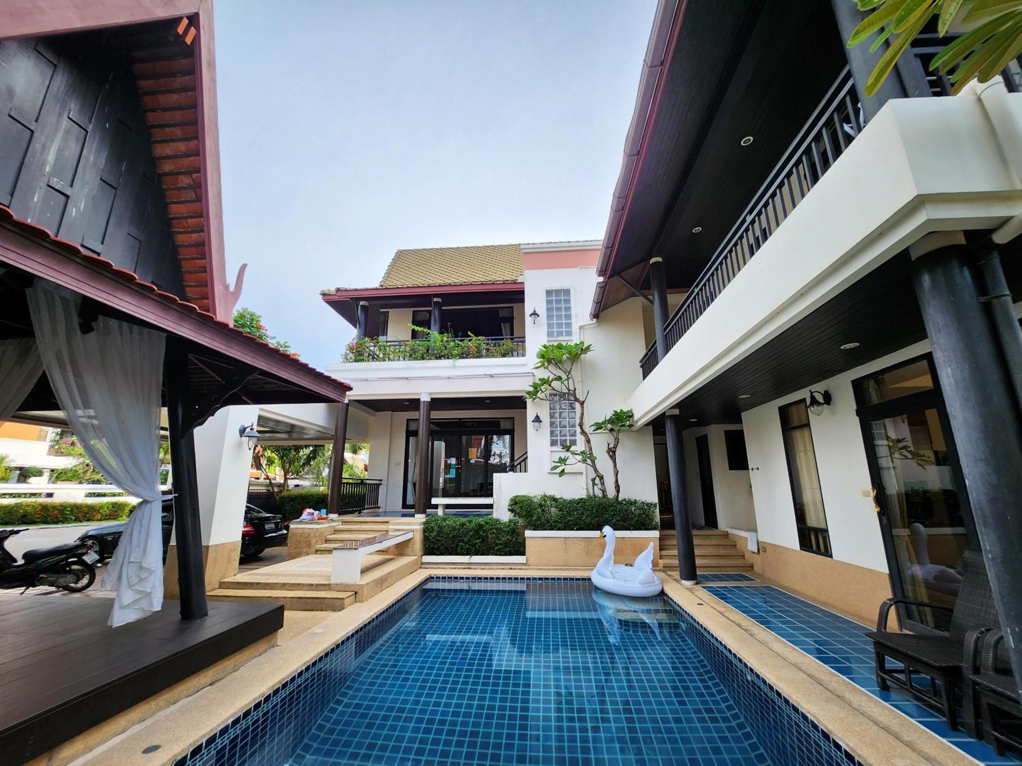 รมิดา พูล พัทยา Ramida Pool Pattaya Villa