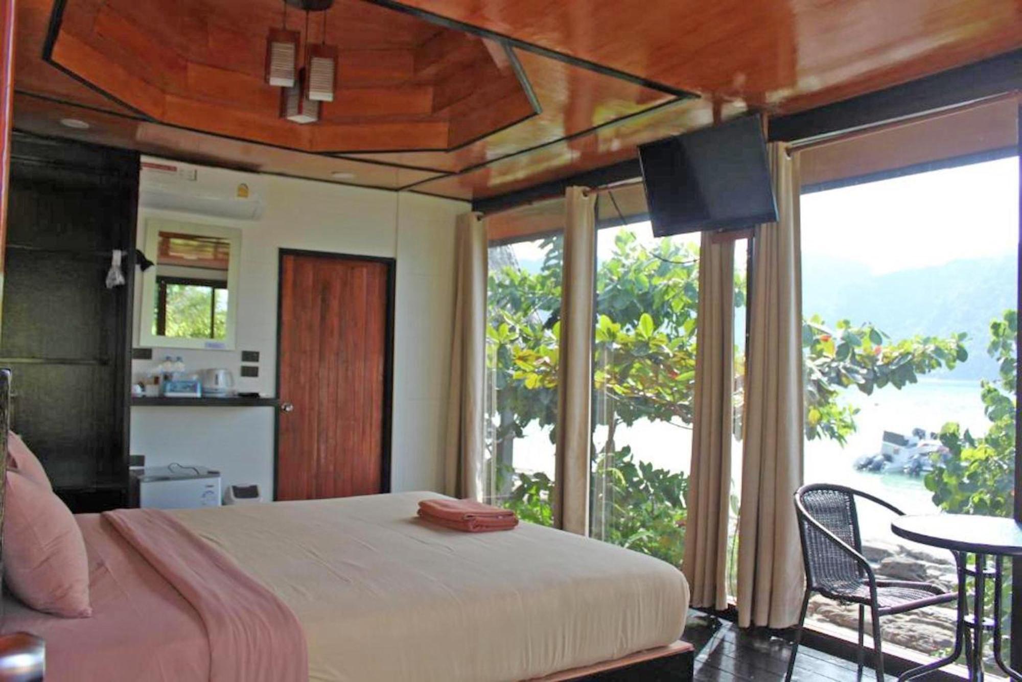 The Cobble Hotel- Island Hotel 3*