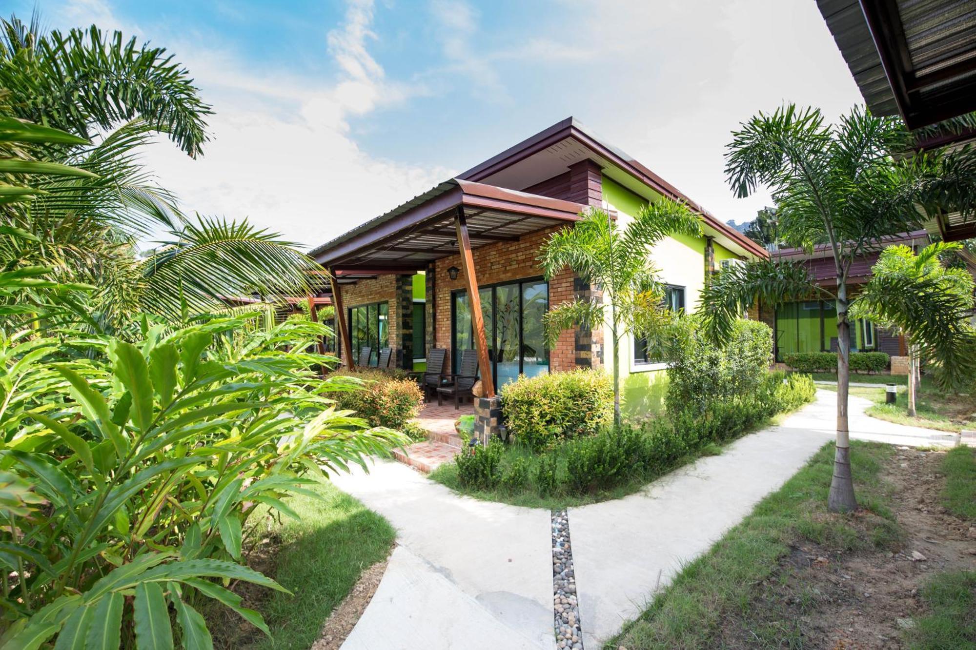 Siri Lanta Resort 3*