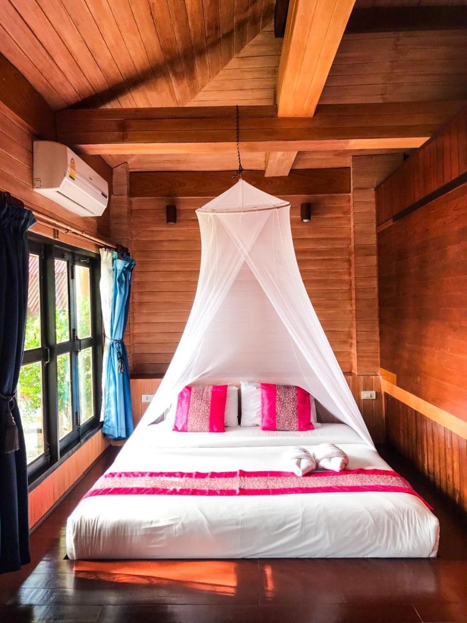 Resort Baan Laanta & - Sha