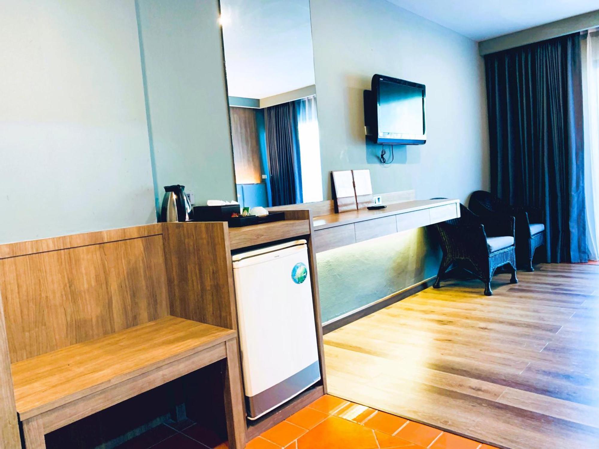 Chang Buri & Hillside Resort