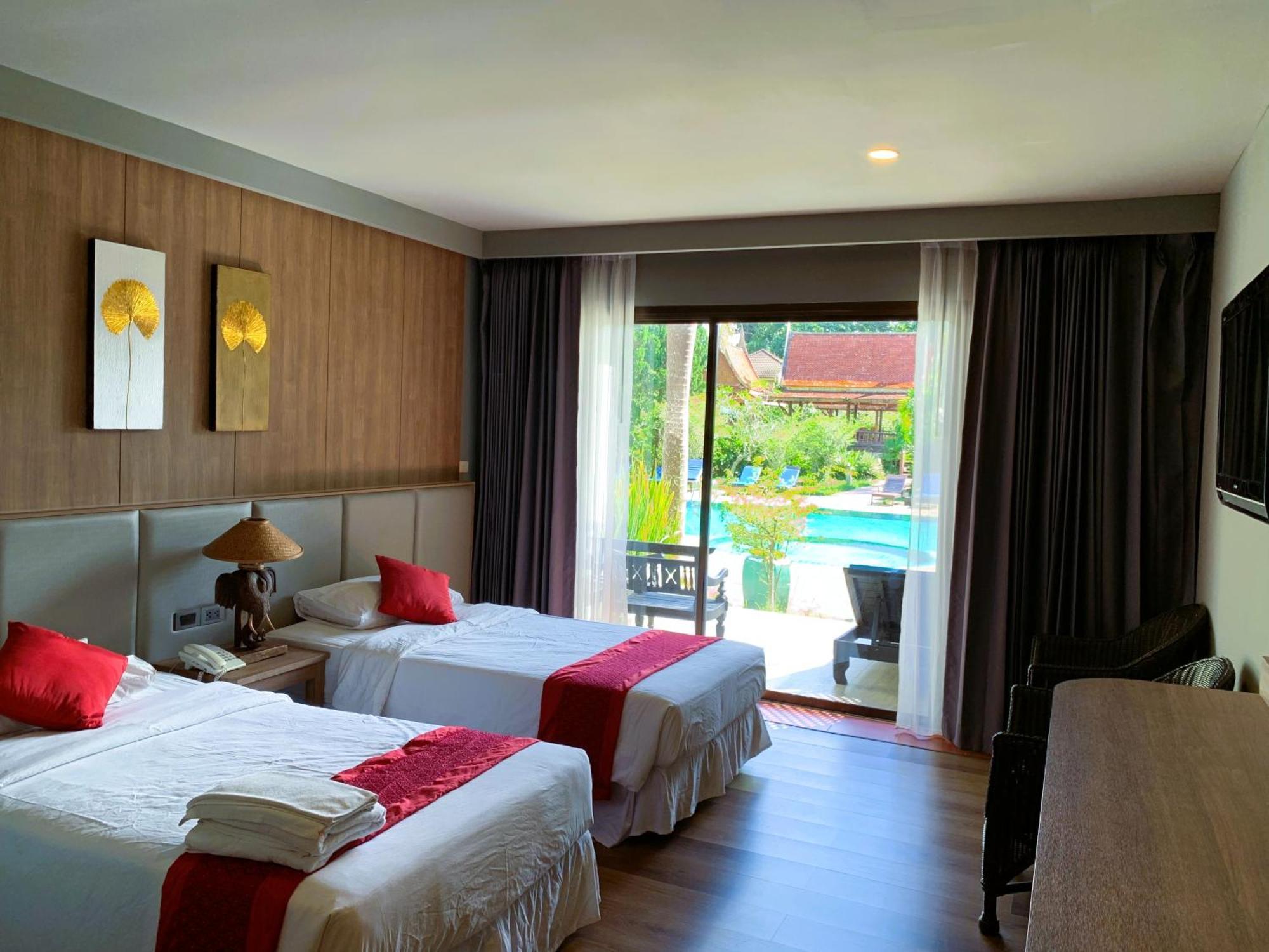 Resort Chang Buri & Hillside 3*