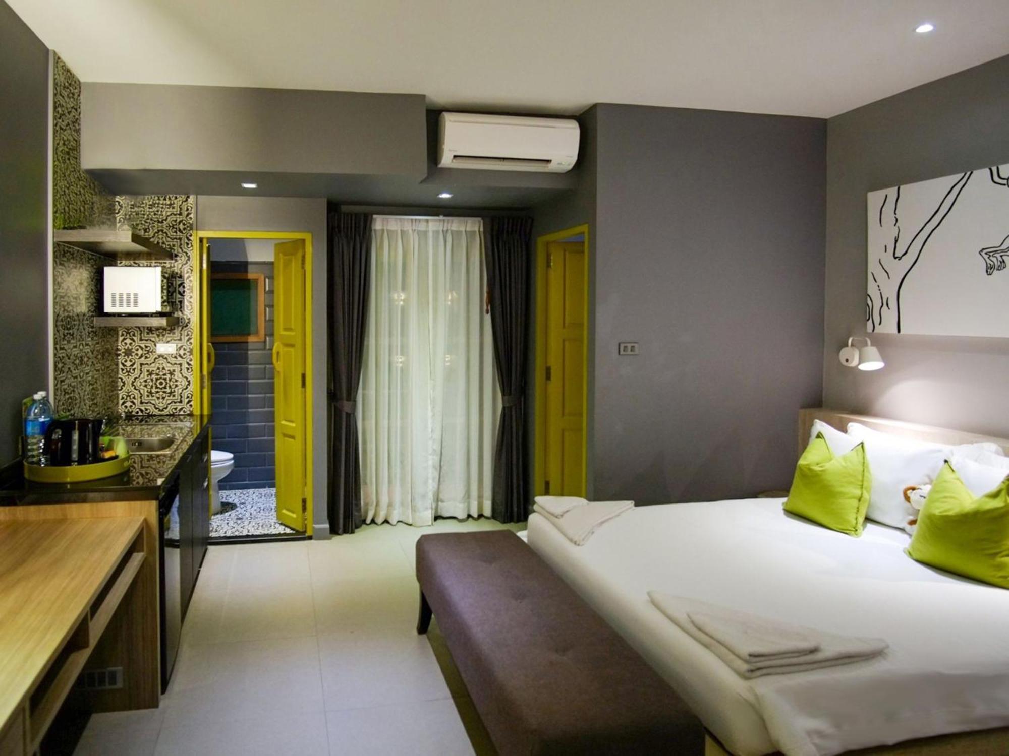 Hotel Ploen By Tolani 3*