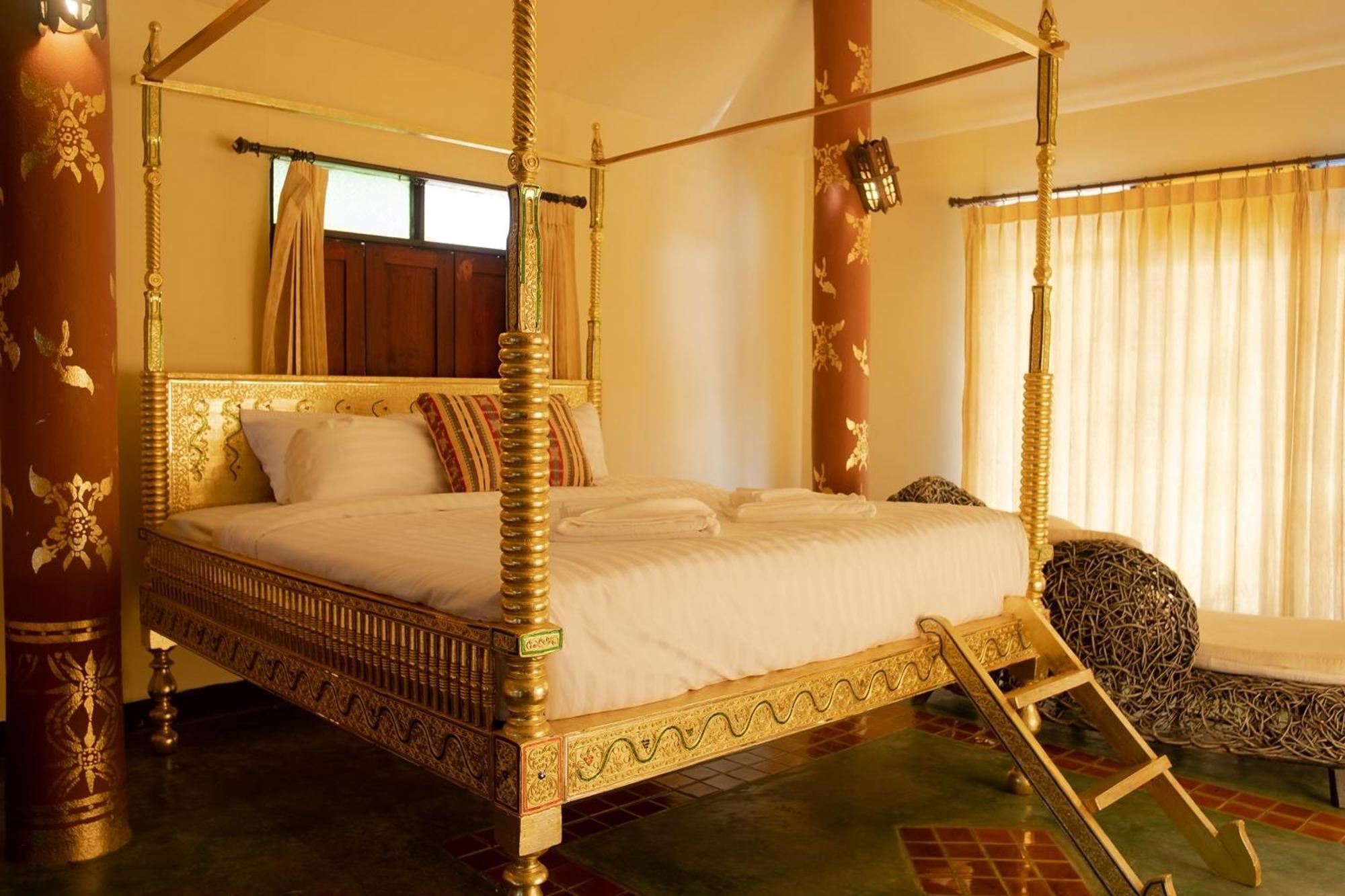 Baan Tawai Lanna Hang Dong