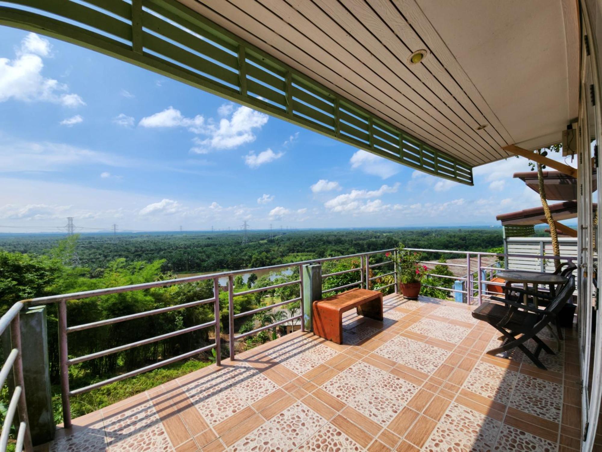 Baan Khao Noi * Surat Thani