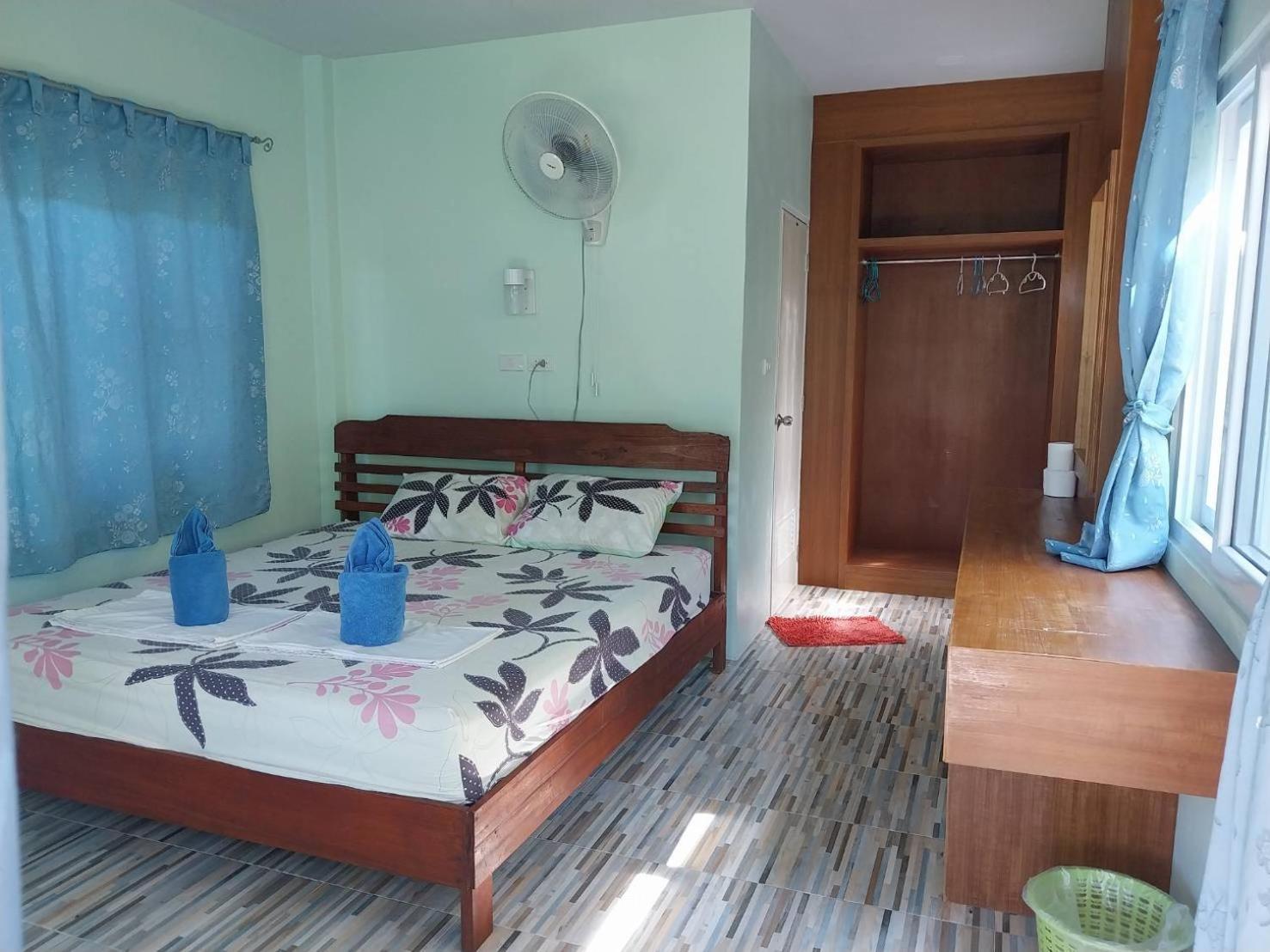 Ibiza Haad Yao
