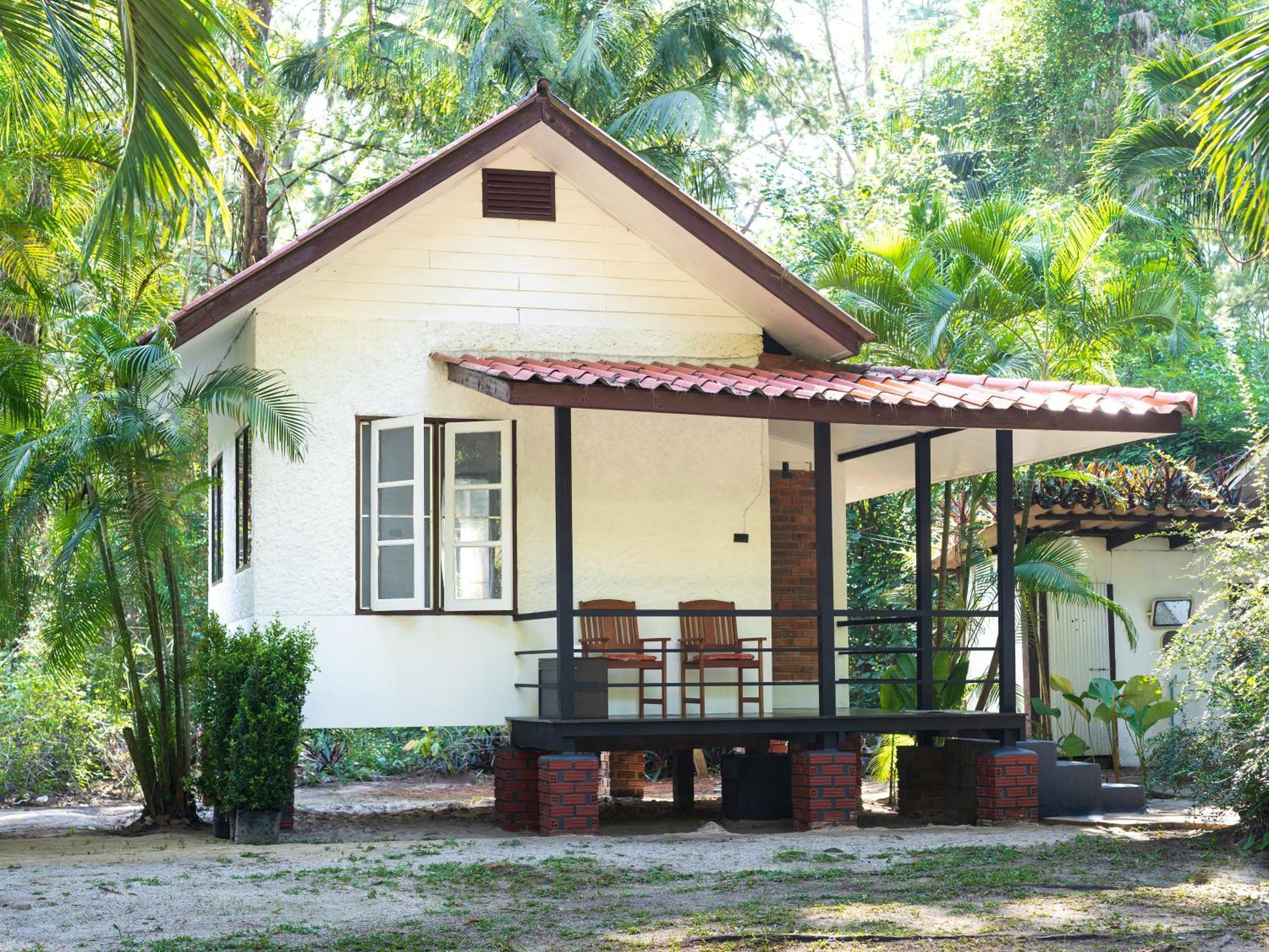Sand Beach Bungalow * Klong Muang Beach