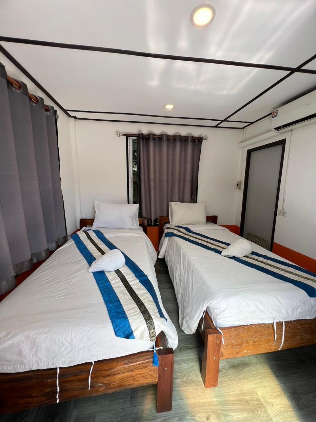 Revolution Hostel Pai